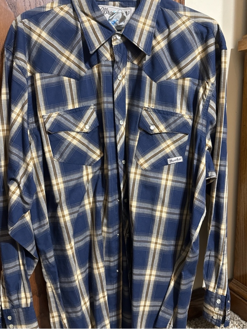 Wrangler Blue and Cream Plaid Button-Down Shirt